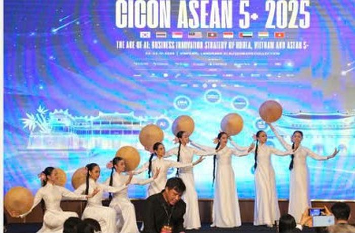 Tiết mục văn nghệ tại CICON ASEAN 5+